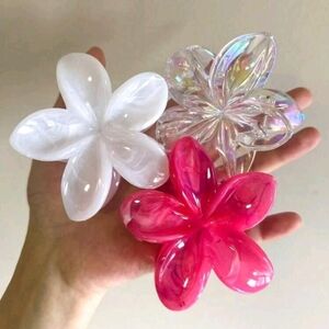 Elegant Floral Hair Claw Clips Rose Red White Transparent Set Of 3